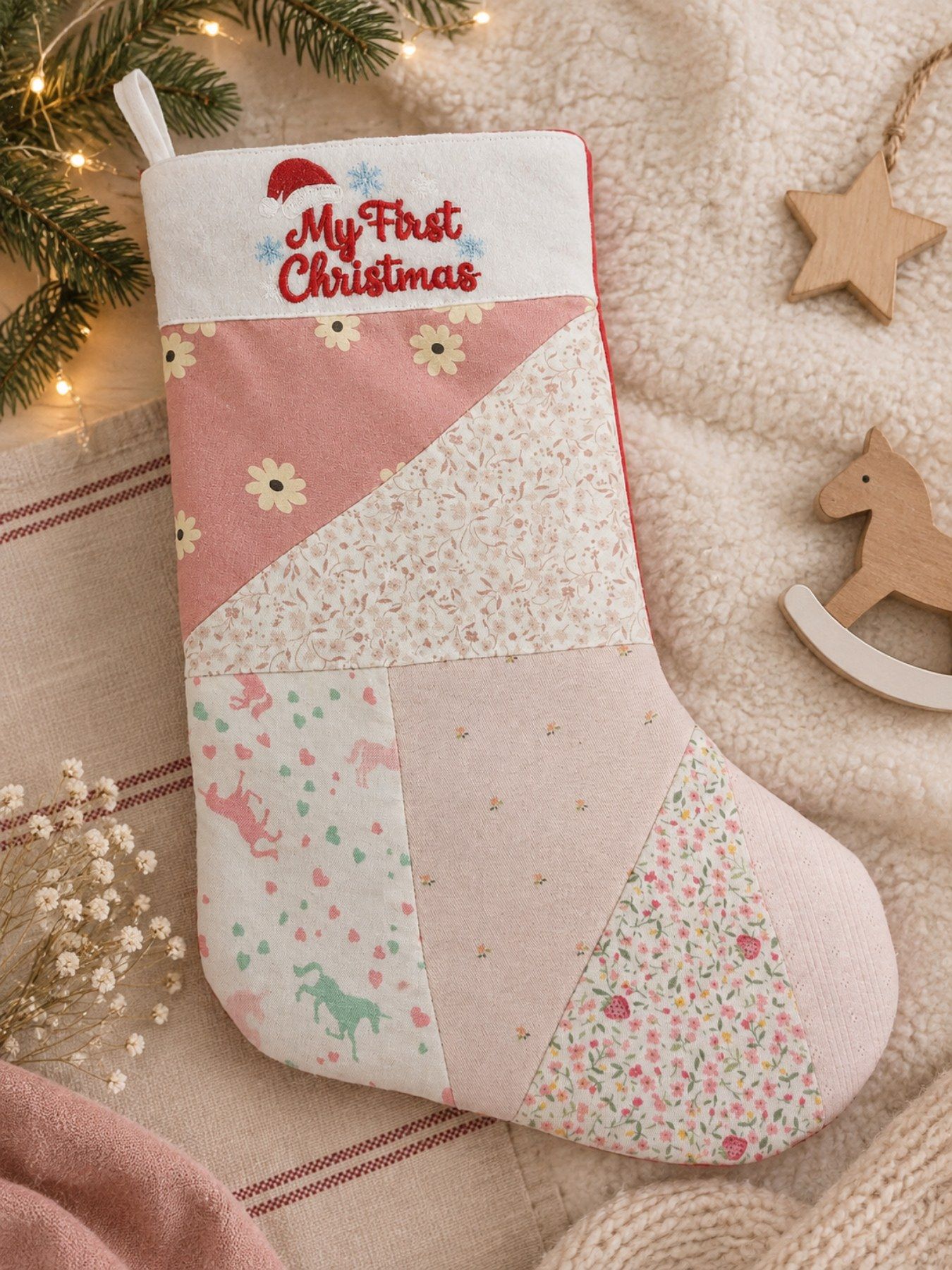 Χριστουγεννιάτικη αναμνηστική μπότα My First Christmas από βρεφικά ρουχαλάκια